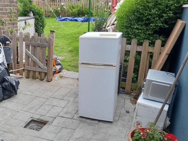 fridge-disposal-2