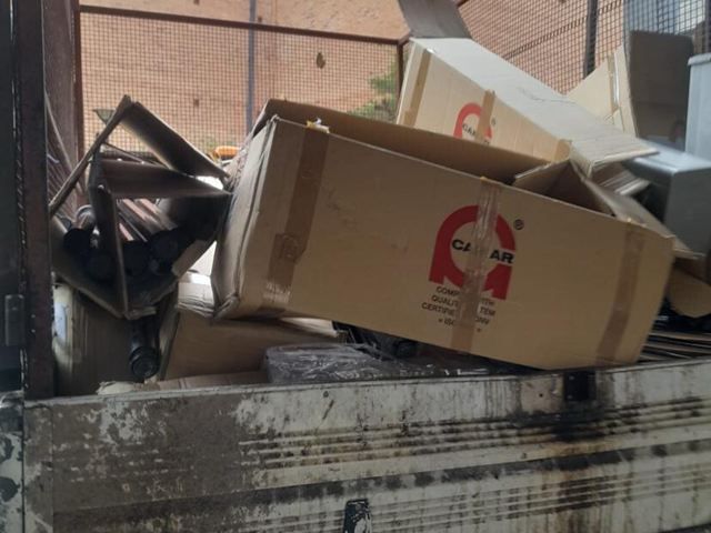 commercial-waste-removal-8