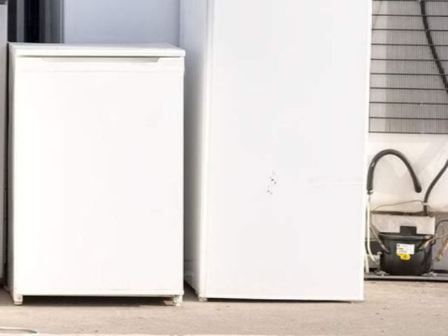 fridge-disposal-9