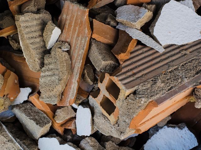 Building Waste Removal Services in Hull