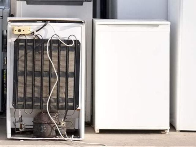 fridge-disposal-10