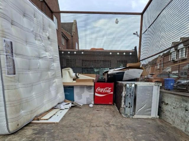 commercial-waste-removal-9